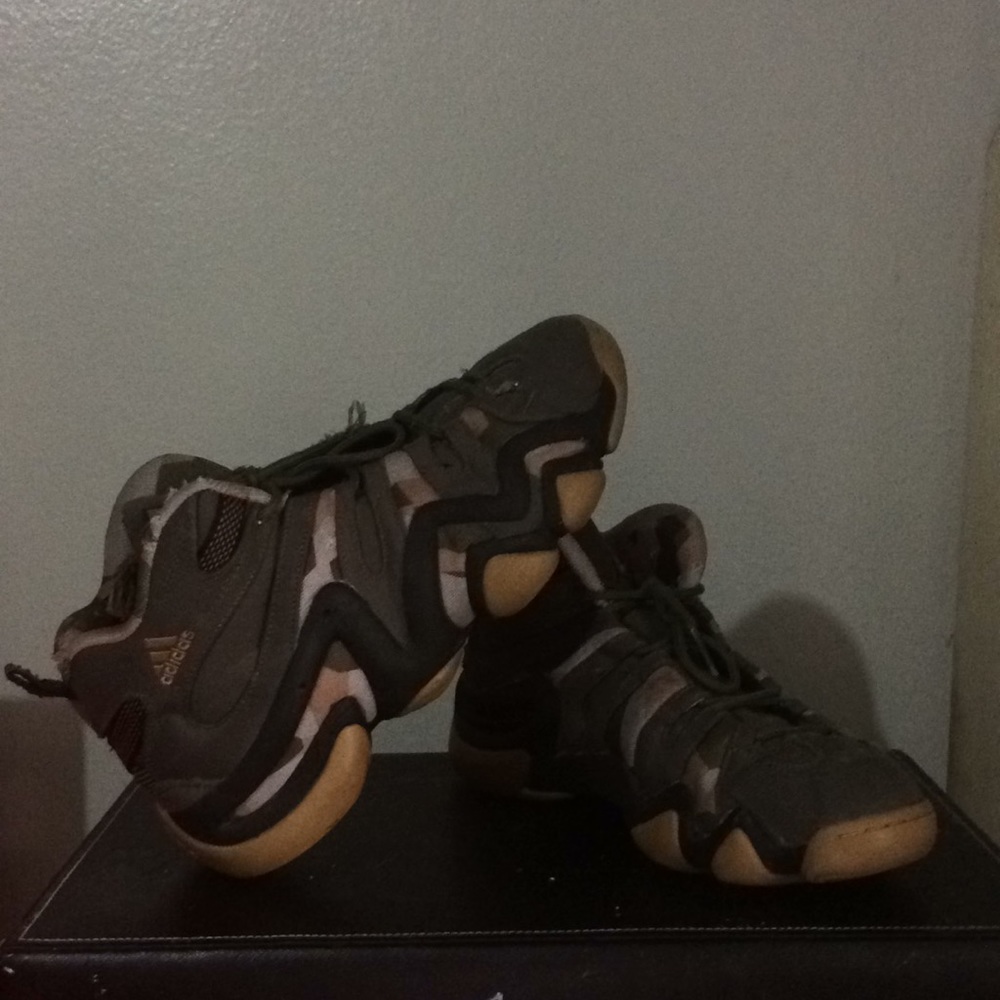 ADIDAS Men Sneakers size 8 1/2